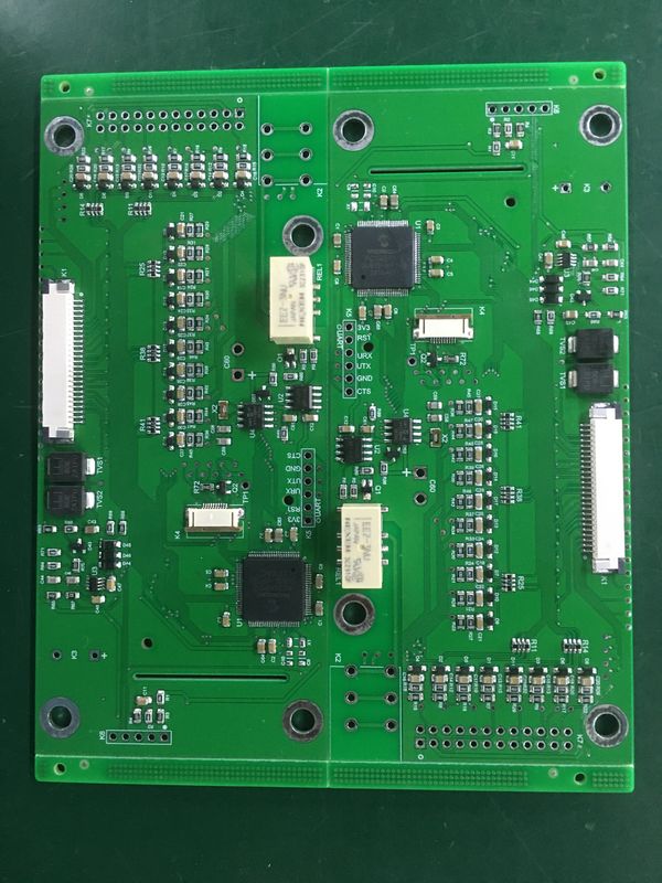 Assemblaggio di PCB a superficie RF4 per la produzione di circuiti stampati SMT