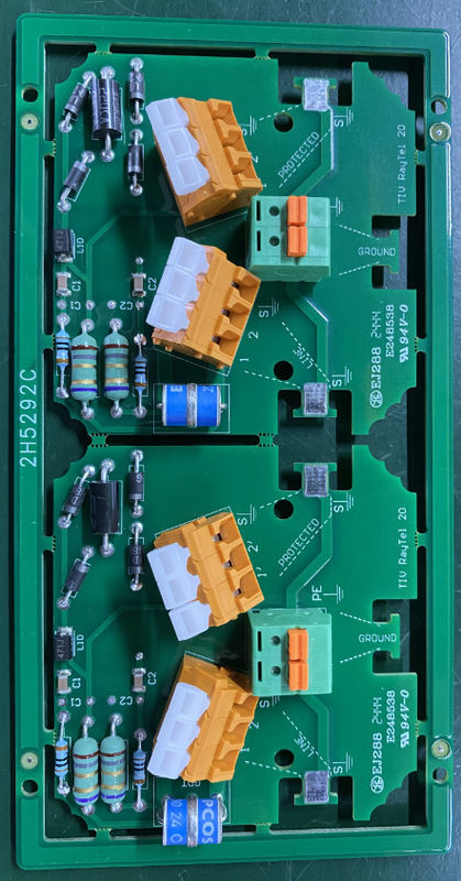 Equipaggiamenti per telecomunicazioni PCB in rame con LW/LS Min. di 0,05 mm e colore nero vetro