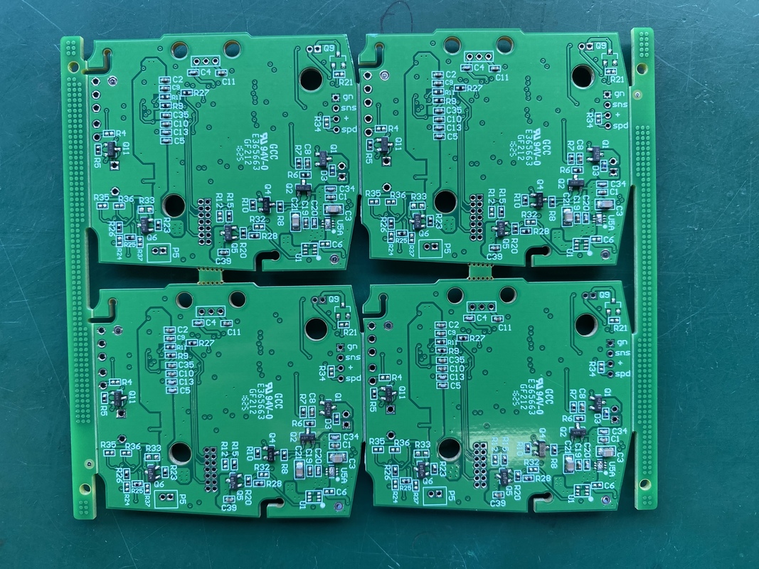 Maschera di saldatura bianca Assemblea PCB di protezione della potenza con spessore di 1,6 mm e certificazione Rohs