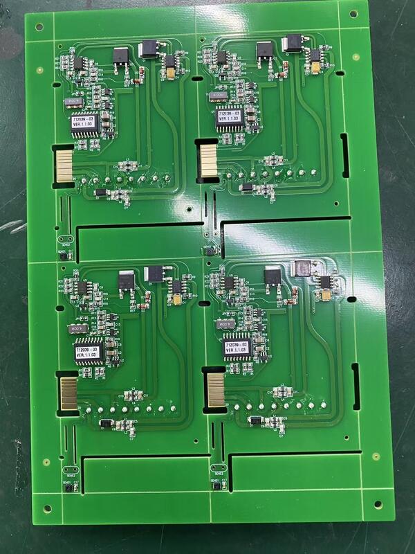 Assemblaggio PCB di comunicazione High Tg170 e High Tg180 che fornisce soluzioni per applicazioni industriali e sistemi elettronici