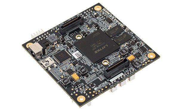 Assemblaggio PCB a 8 strati con qualità IPC Classe 2 o 3 e diametro minimo del foro di 0,10 mm