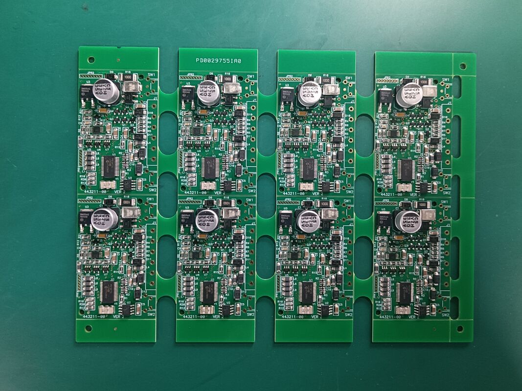 Assemblaggio di PCB industriali IATF 16949 Certificato con strati 1L-32L e 0.5OZ-10OZ PCBA in rame