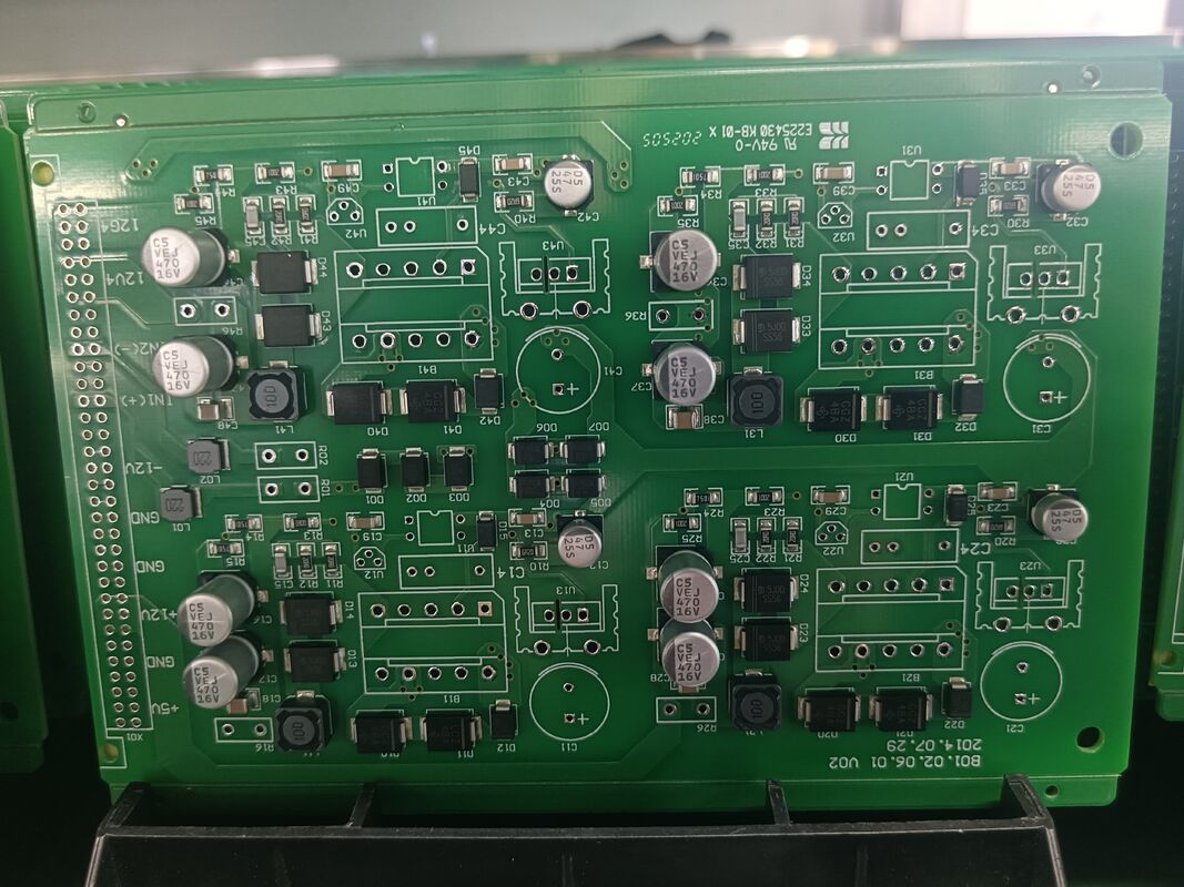 Assemblaggio PCB per Nuova Energia 0.5-10 OZ Senza Piombo Conformità RoHS e UL