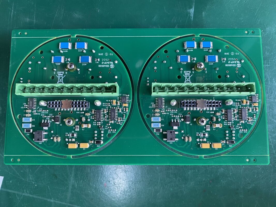 Spessore da 0,8 mm a 2,0 mm Soluzioni per la produzione di PCB con foro laser min 0,075 mm per applicazioni di dispositivi elettronici