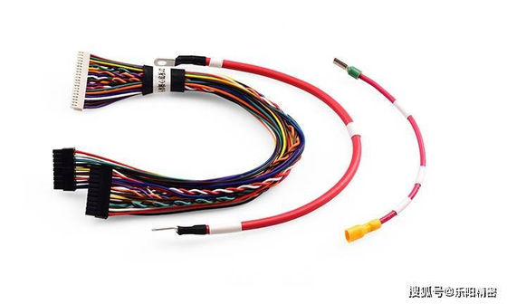 Assemblaggio di imbracatura del cavo TE con AWG26 AWG28 Tensione di prova 1000 V Resistenza del cerchio 280 mOhm