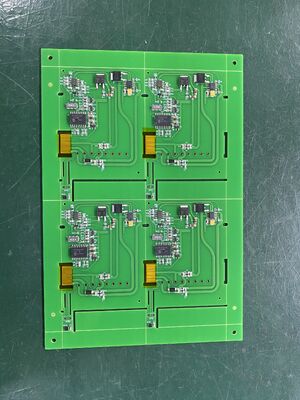 Spessore 0,3 mm 6 mm Industrial PCB Manufacturing Assembly Utilizing Yellow Soldermaskcolor Assicurando soluzioni di circuito durevoli e durature