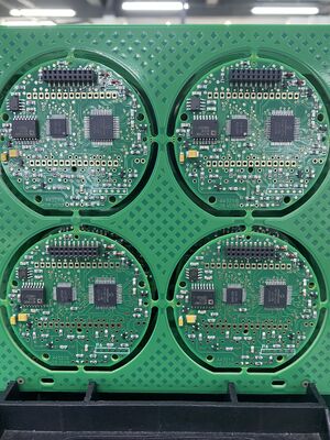 Assemblaggio PCB industriale in rame da 4OZ Personalizzato Sì Soluzioni per applicazioni elettroniche complesse e circuiti stampati durevoli